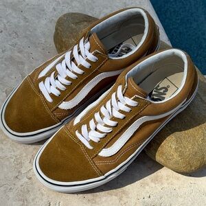 Vans Women's Brown Suede Sneakers